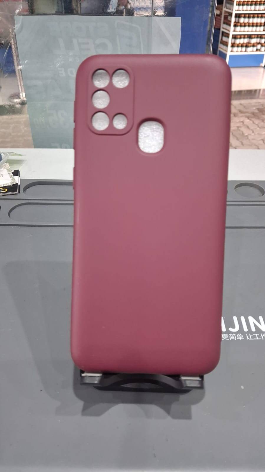 CAPA M31 VINHO