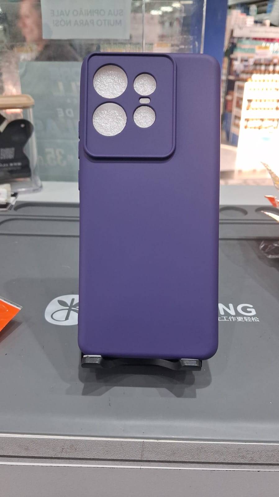 CAPA EDGE 50 PRO ROXA