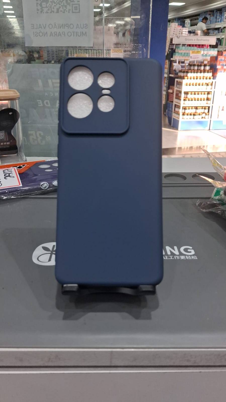 CAPA EDGE 50 PRO AZUL MARINHO