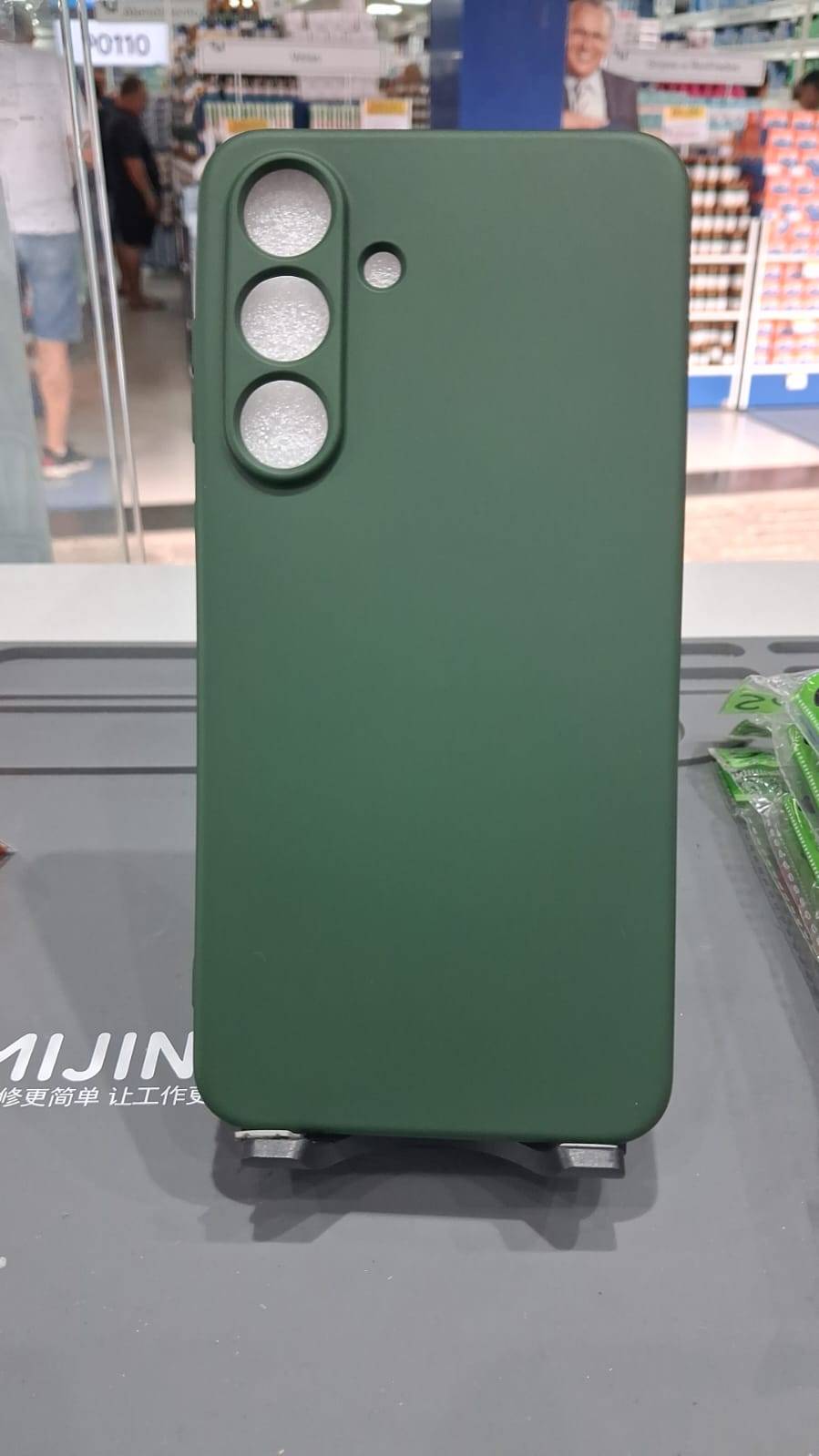 CAPA S24 VERDE