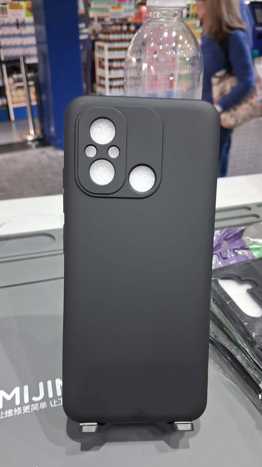 CAPA CASE RM 12 C PRETA