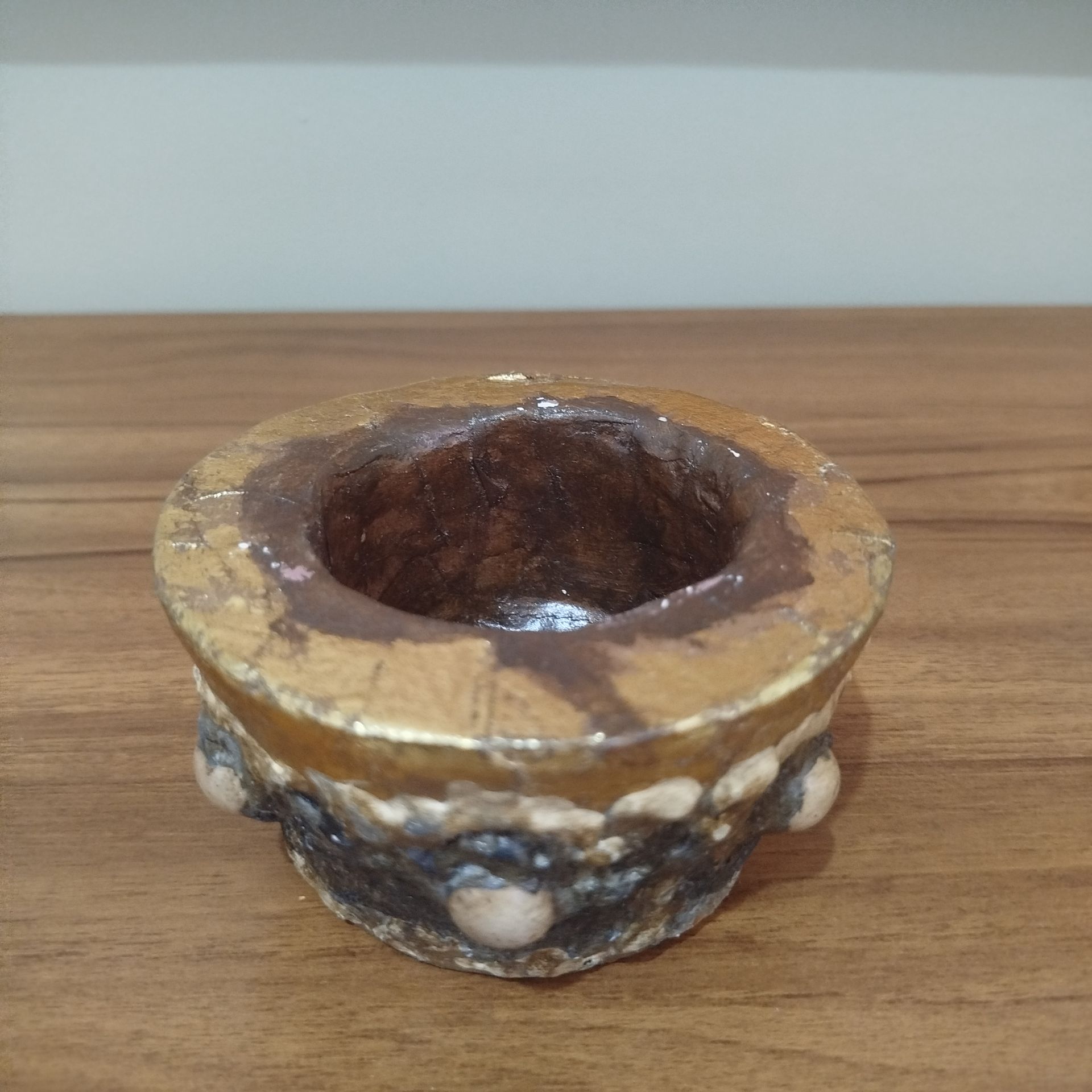 PORTA VELAS AUTORAL DE CIMENTO COM RELEVO