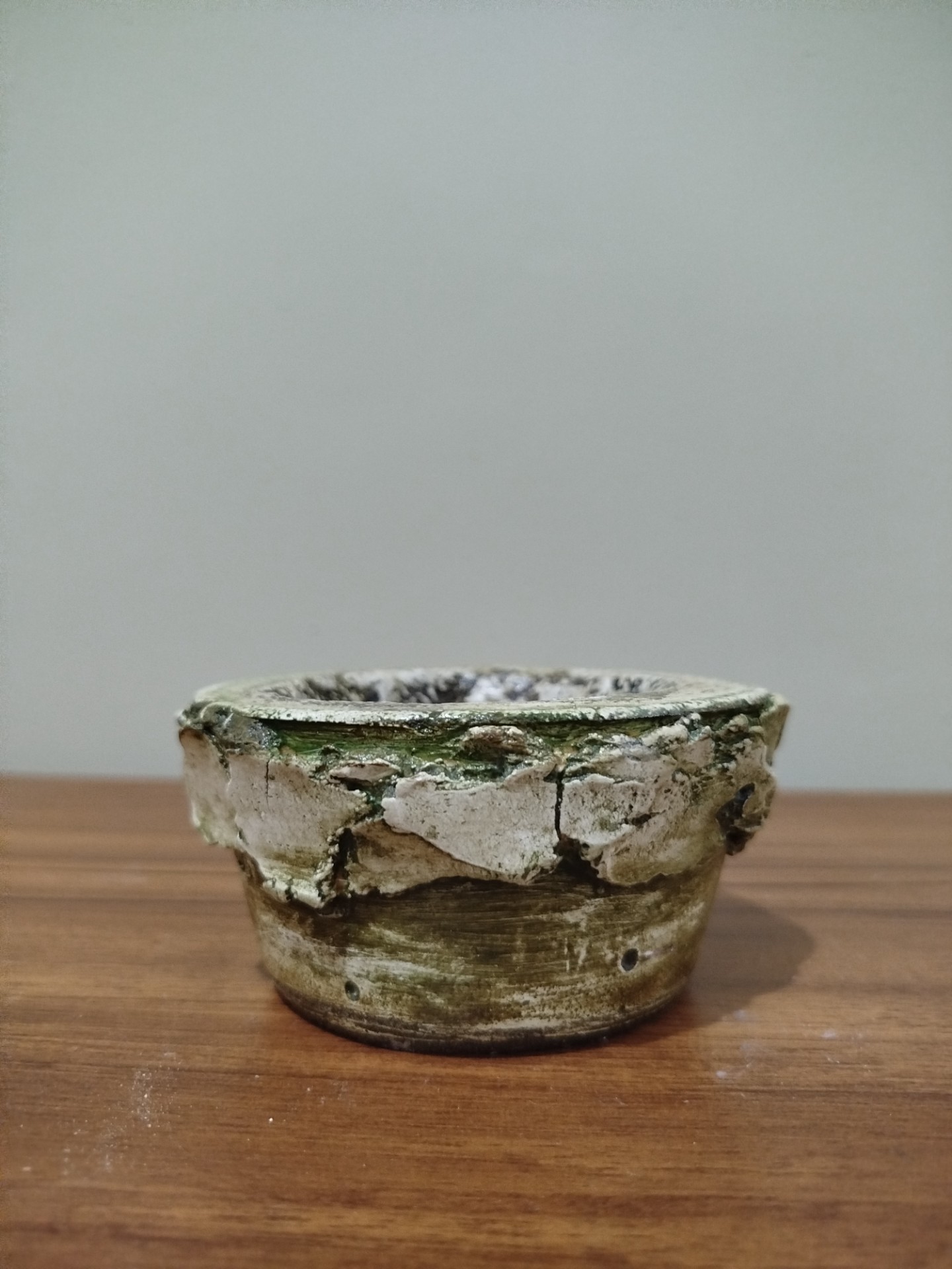 PORTA VELAS AUTORAL  DE CIMENTO  COM RELEVO