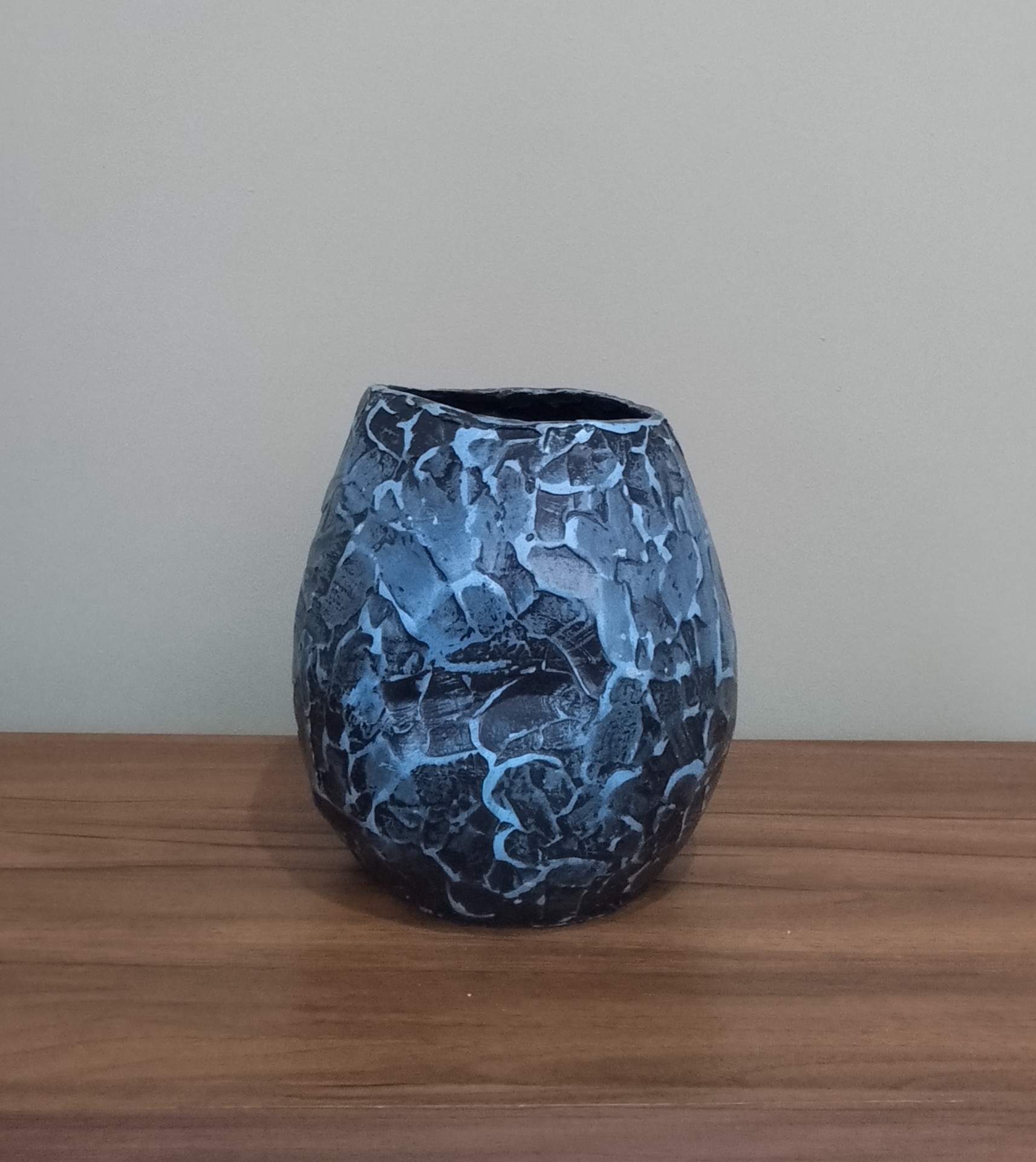 VASO AUTORAL DECORATIVO VITTI ALTO RELEVO - DESIGN EXCLUSIVO-
