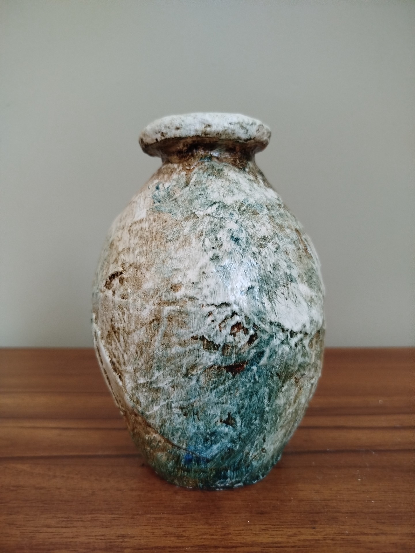 VASO CARANZA EM CERÂMICA VERMELHA DECORADO EM RELEVO C/ TEXTURA MESCLADO