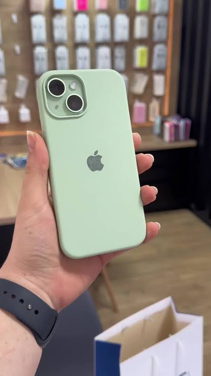 CAPA SILICONE CASE IPHONE 15 PRO MAX/PLUS VERDE PASTEL